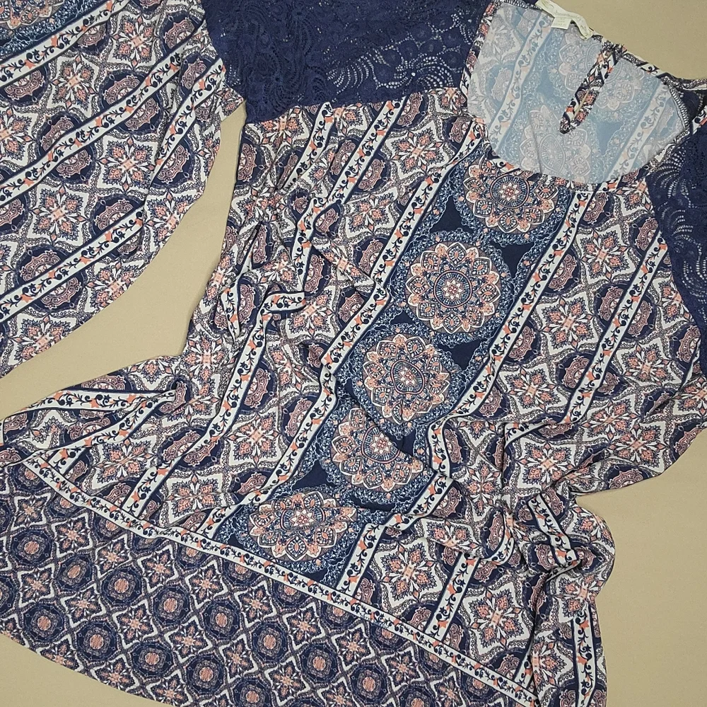 Suzanne Betro Weekend Top - Picture 3 of 3